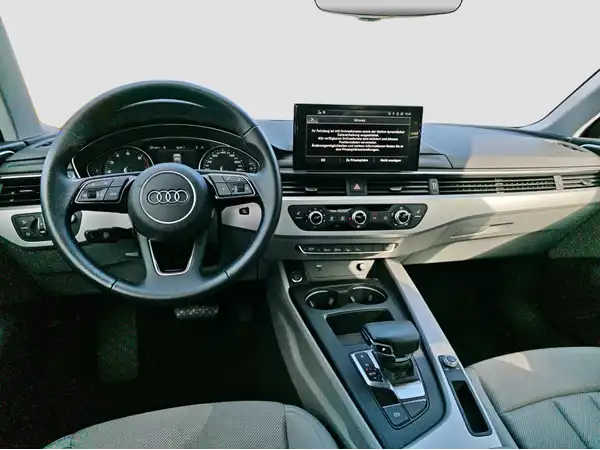 AUDI A4 AVANT (10/16)