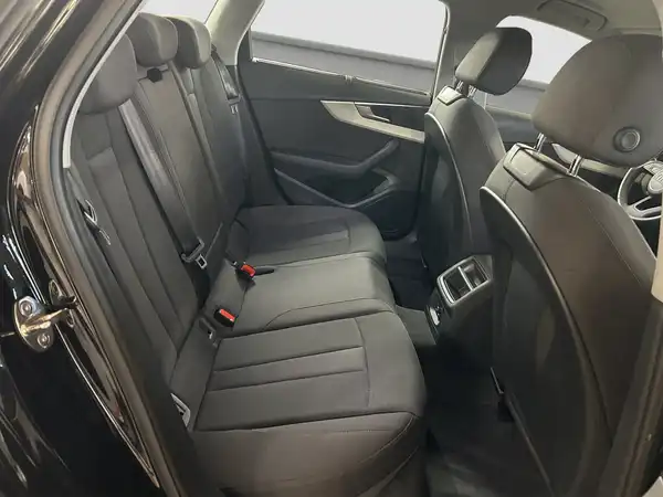 AUDI A4 AVANT (15/16)