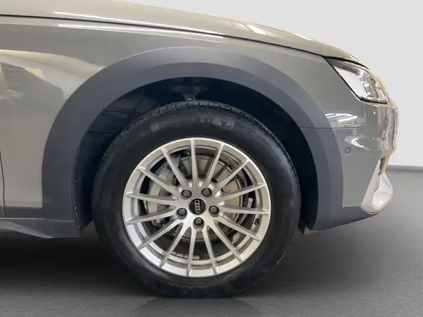 AUDI A4 ALLROAD (16/16)