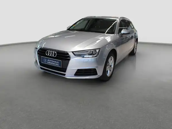 AUDI A4 AVANT (1/10)