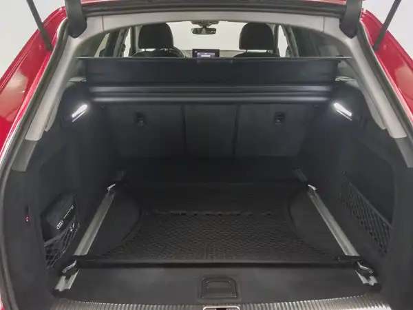 AUDI A4 AVANT (12/19)