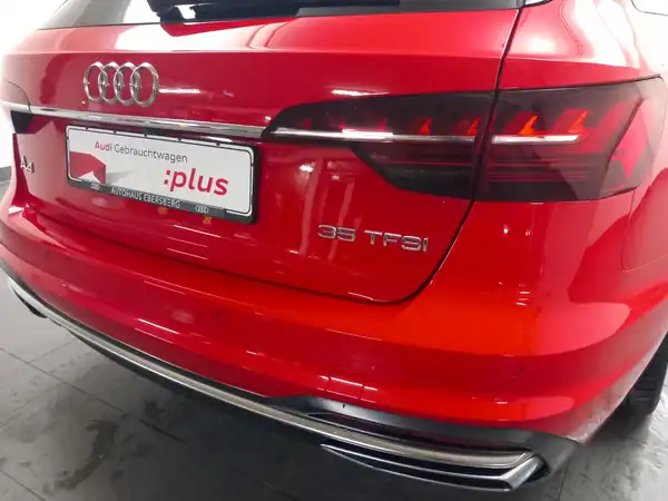 AUDI A4 AVANT (14/19)