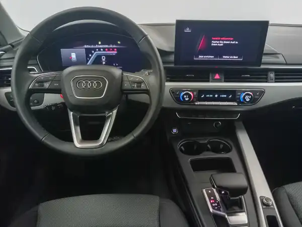 AUDI A4 AVANT (10/19)