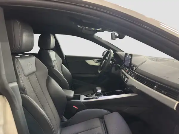 AUDI A5 SPORTBACK (14/16)
