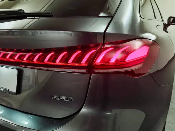 AUDI A5 AVANT (8/20)