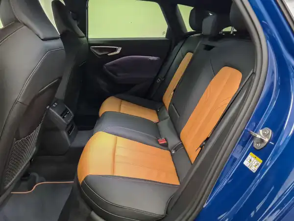 AUDI A5 AVANT (9/20)