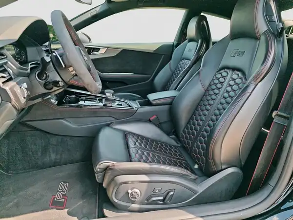 AUDI RS5 (8/16)