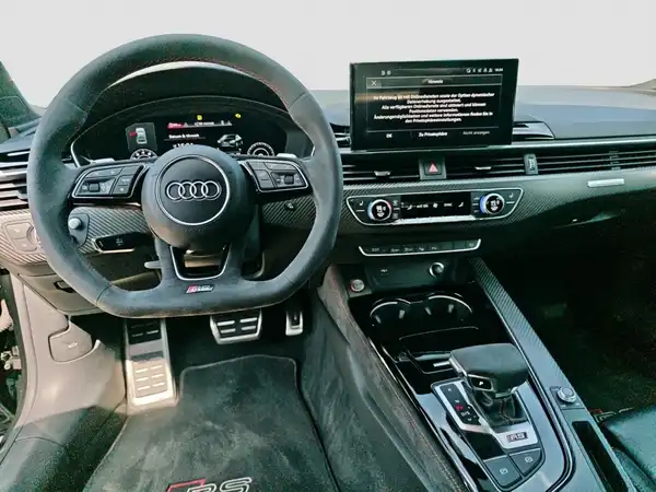 AUDI RS5 (10/16)