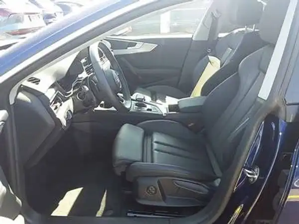 AUDI A5 SPORTBACK (4/4)
