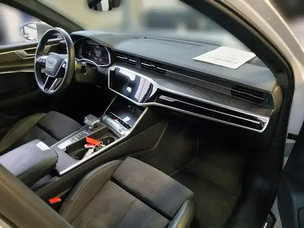 AUDI A6 AVANT (4/4)