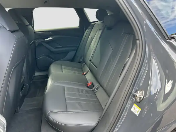 AUDI A6 E-TRON AVANT (9/16)