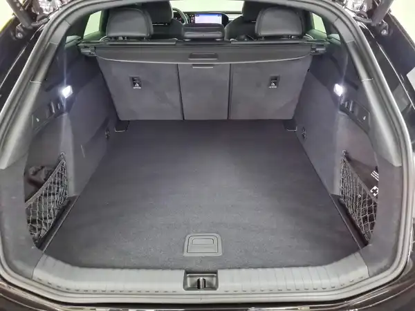 AUDI A6 E-TRON AVANT (10/20)