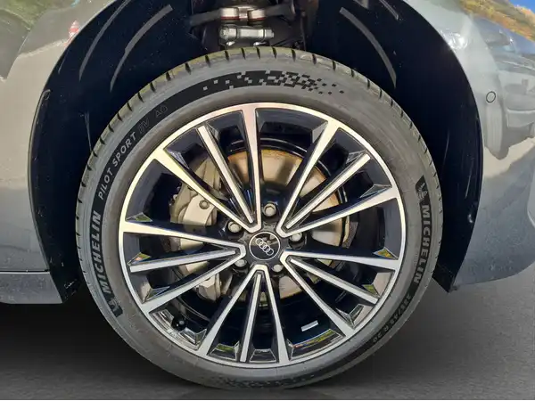 AUDI A6 E-TRON AVANT (16/16)