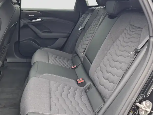 AUDI A6 E-TRON AVANT (9/16)