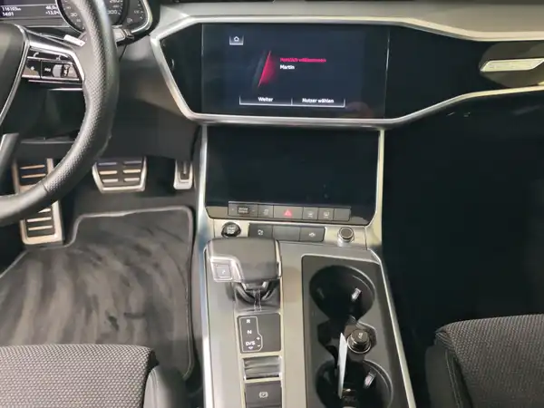 AUDI A6 AVANT (12/16)