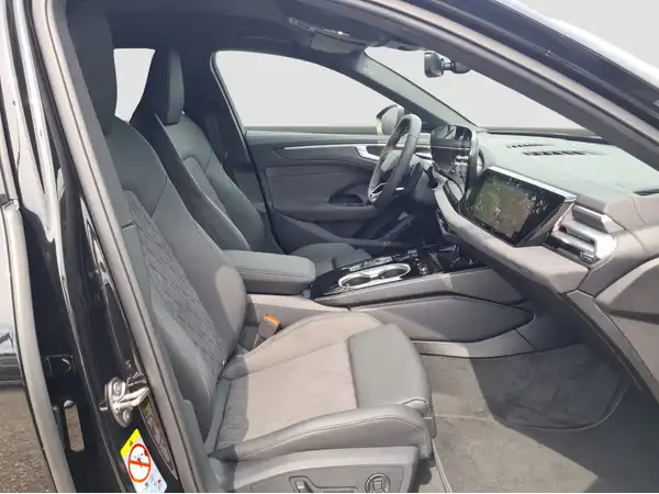 AUDI A6 LIMOUSINE (14/16)