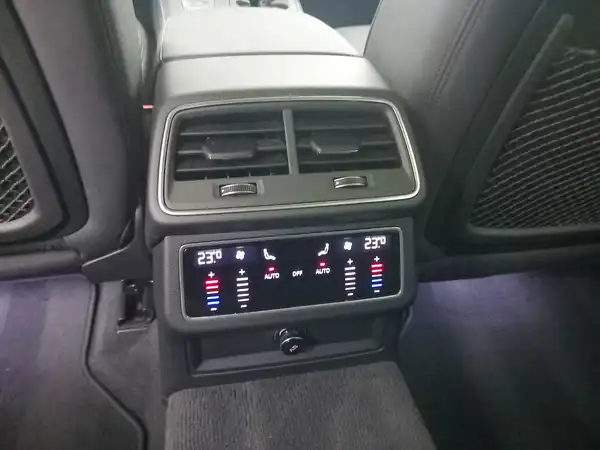 AUDI A6 AVANT (14/21)