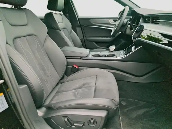 AUDI A6 AVANT (15/17)