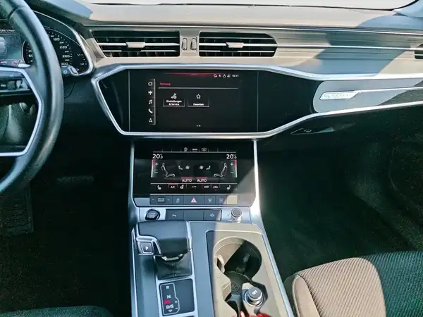 AUDI A6 AVANT (12/17)