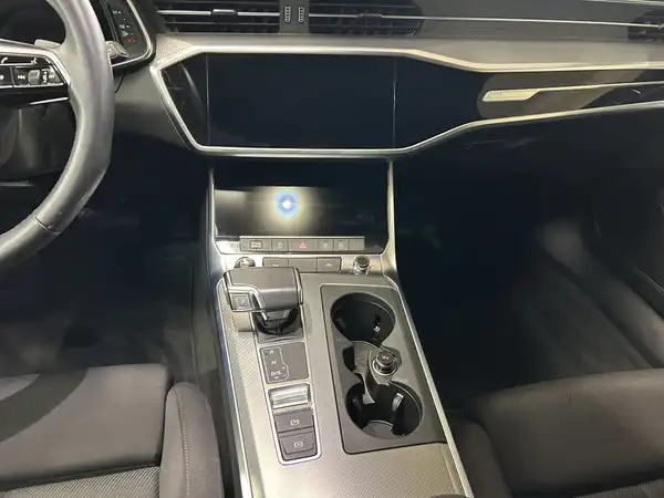 AUDI A6 AVANT (12/16)