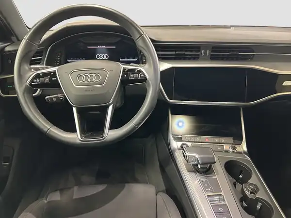 AUDI A6 AVANT (10/16)