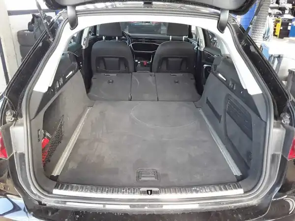 AUDI A6 AVANT (8/8)