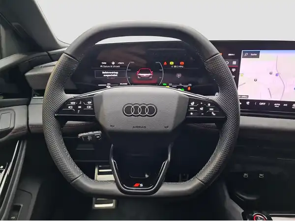 AUDI A6 E-TRON AVANT (11/16)