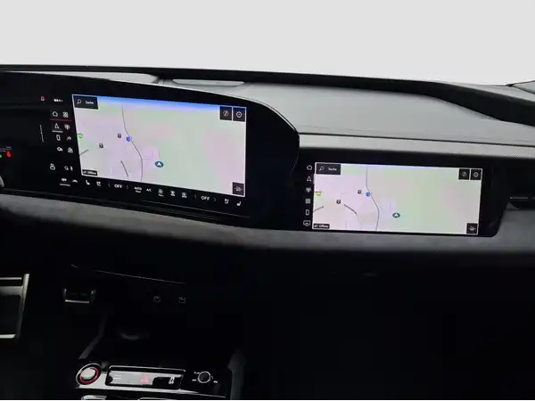 AUDI A6 E-TRON AVANT (12/16)