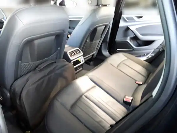 AUDI A6 AVANT (8/8)