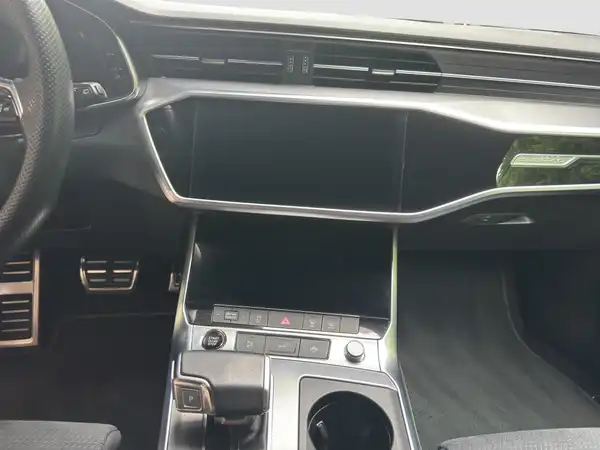 AUDI A6 AVANT (12/16)