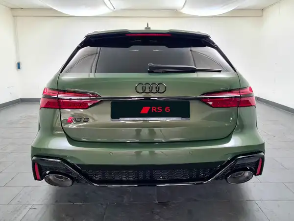 AUDI RS6 AVANT (6/19)