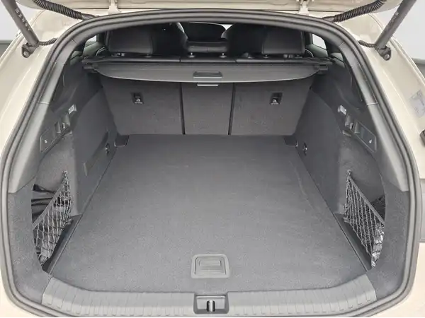 AUDI A6 E-TRON AVANT (13/16)