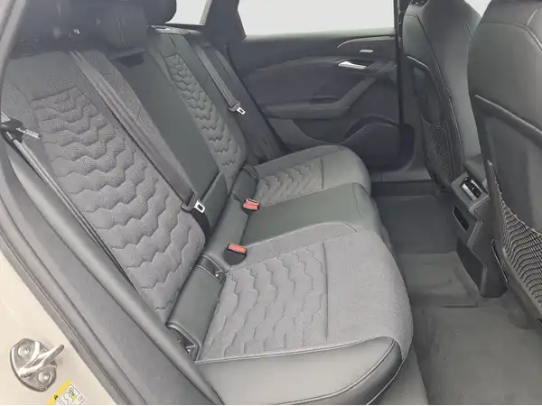 AUDI A6 E-TRON AVANT (15/16)