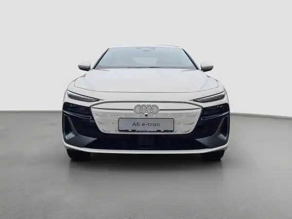 AUDI A6 E-TRON AVANT (3/16)