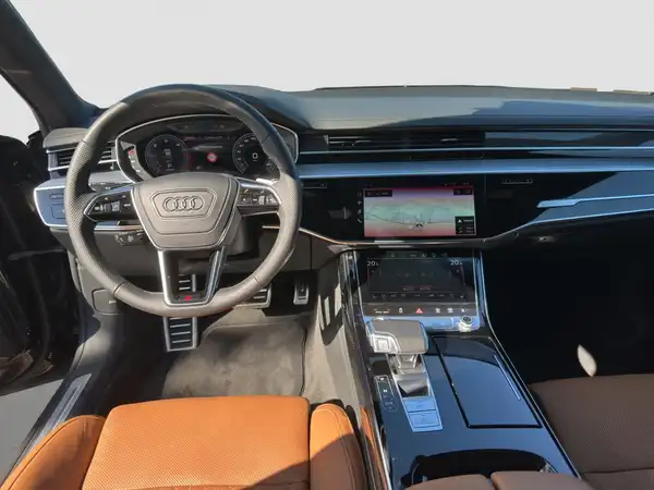 AUDI A8 (10/16)