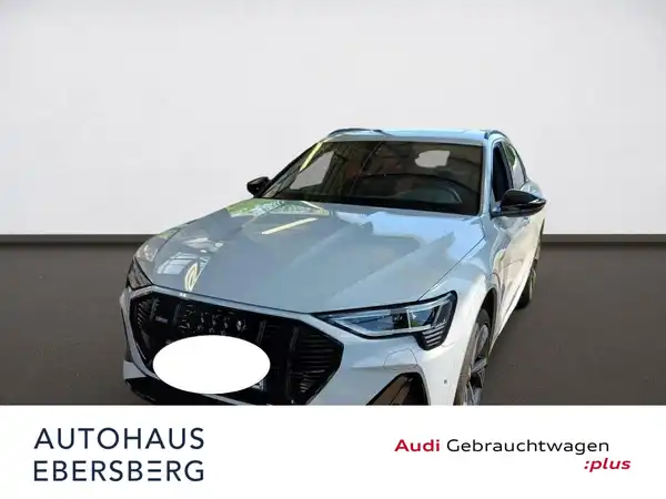AUDI E-TRON (2/4)