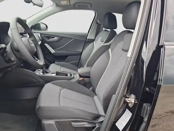 AUDI Q2 (8/16)
