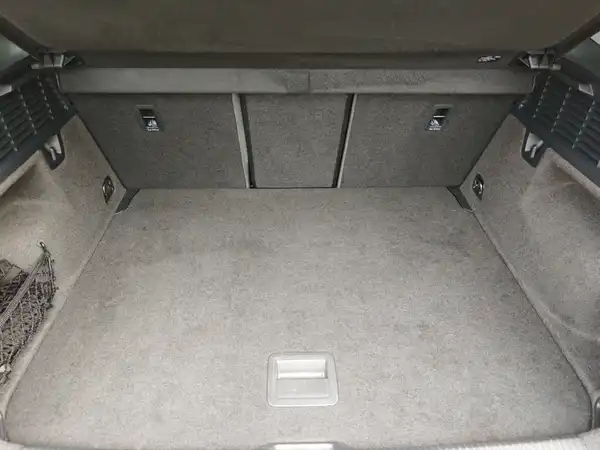AUDI Q2 (12/15)