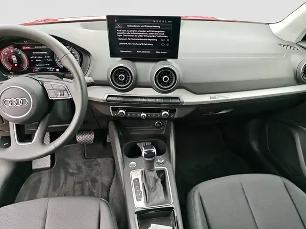 AUDI Q2 (12/16)