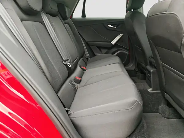 AUDI Q2 (15/16)