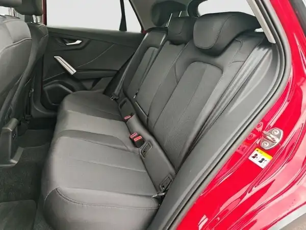 AUDI Q2 (9/16)