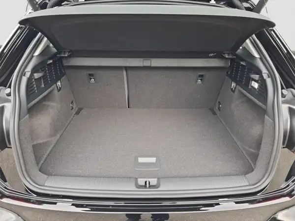 AUDI Q2 (13/16)