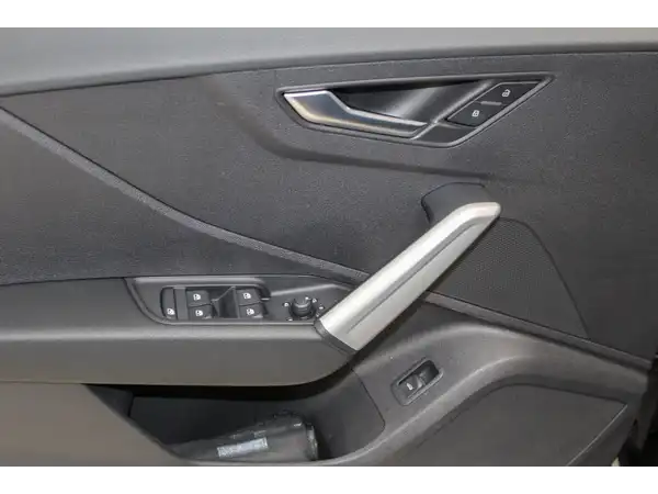 AUDI Q2 (13/16)