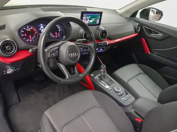 AUDI Q2 (10/24)