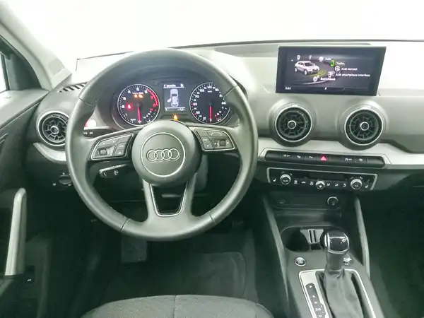 AUDI Q2 (13/21)