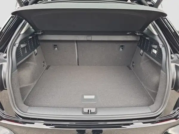 AUDI Q2 (13/16)