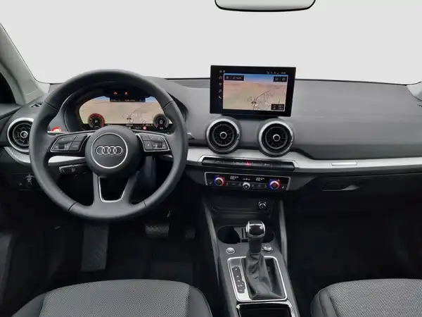 AUDI Q2 (10/16)