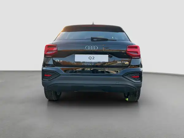 AUDI Q2 (6/16)