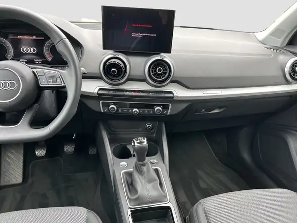 AUDI Q2 (12/16)