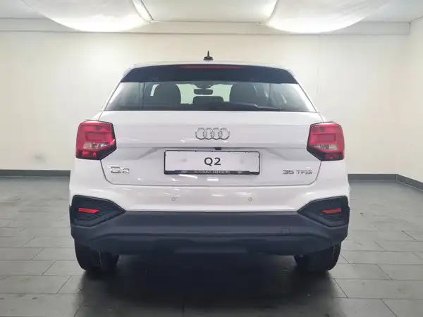 AUDI Q2 (6/18)